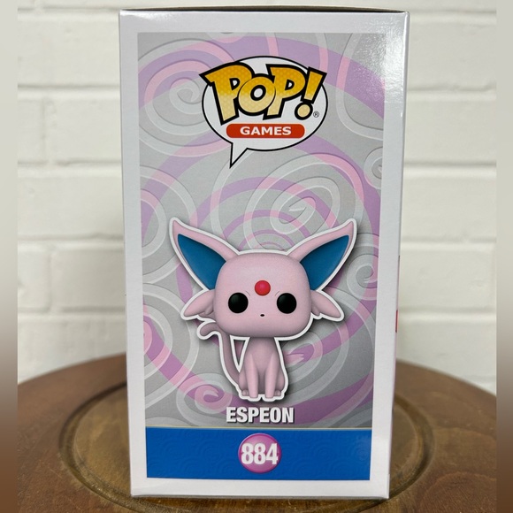 NWT Pokémon Espeon Funko Pop - Picture 4 of 5